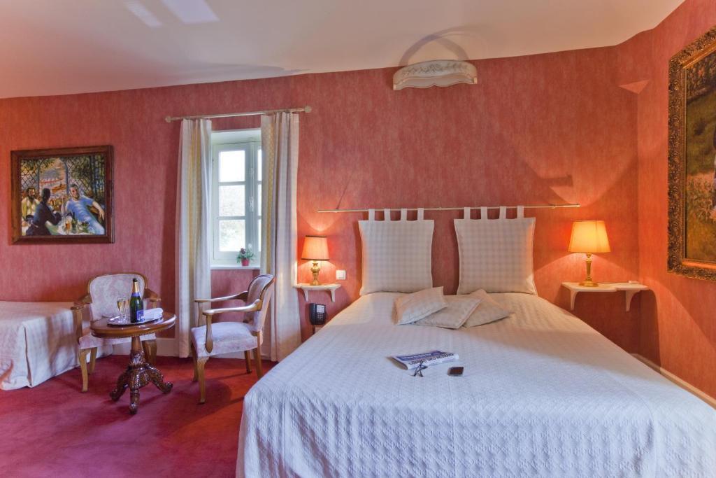 Hotel Le Domaine De La Colombiere Moissieu-sur-Dolon Habitación foto