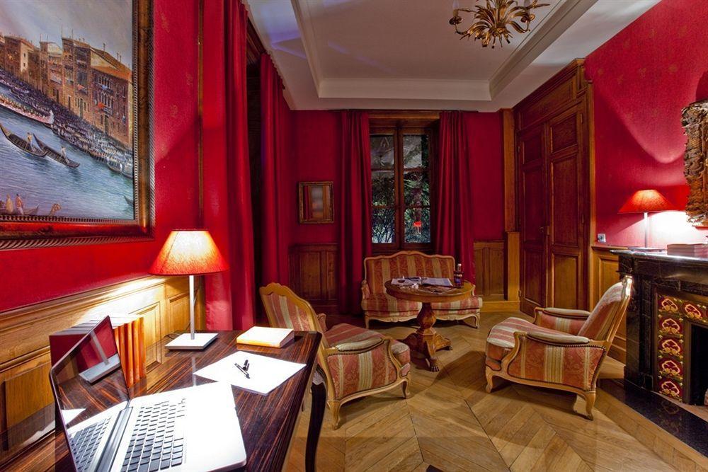 Hotel Le Domaine De La Colombiere Moissieu-sur-Dolon Exterior foto