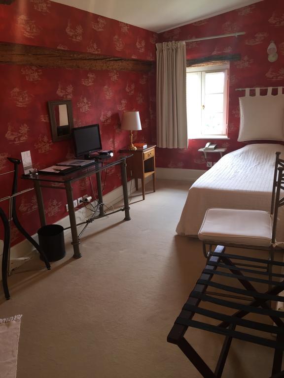 Hotel Le Domaine De La Colombiere Moissieu-sur-Dolon Habitación foto