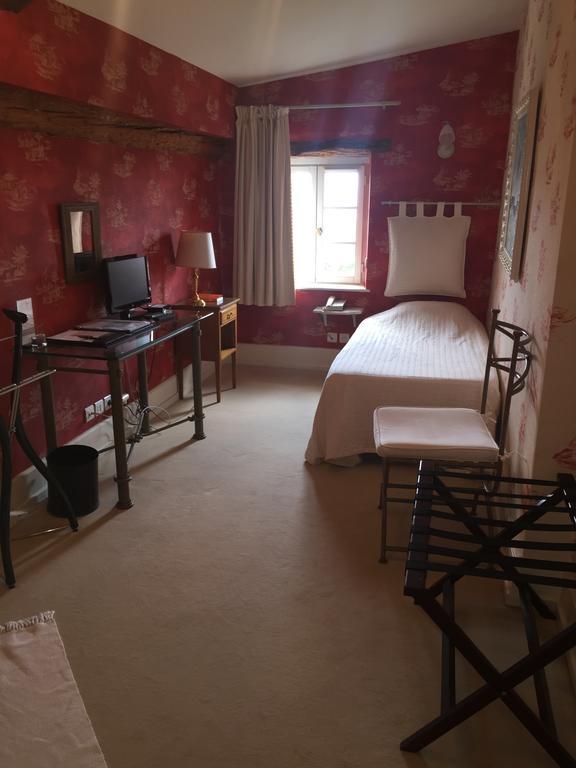 Hotel Le Domaine De La Colombiere Moissieu-sur-Dolon Habitación foto