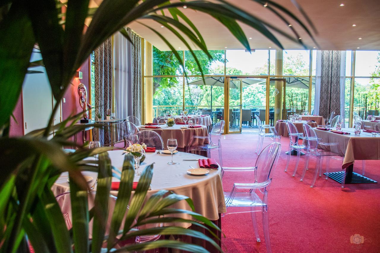 Hotel Le Domaine De La Colombiere Moissieu-sur-Dolon Exterior foto
